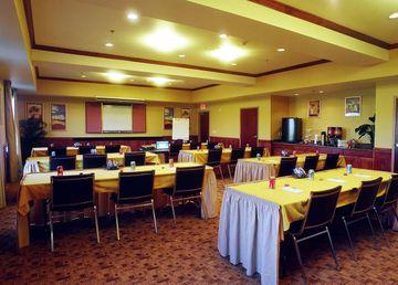 Hotel Hampton &